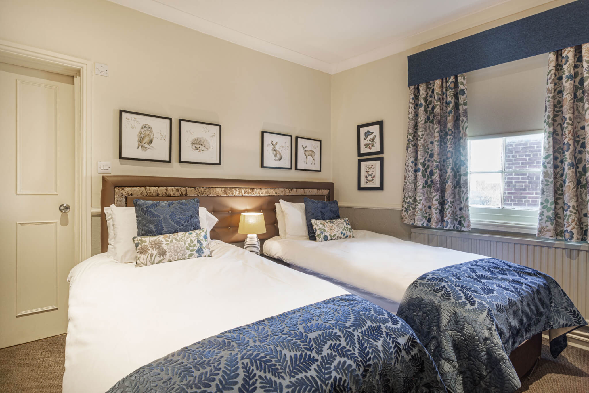 Classic Twin Room Hotel Boston 1 scaled